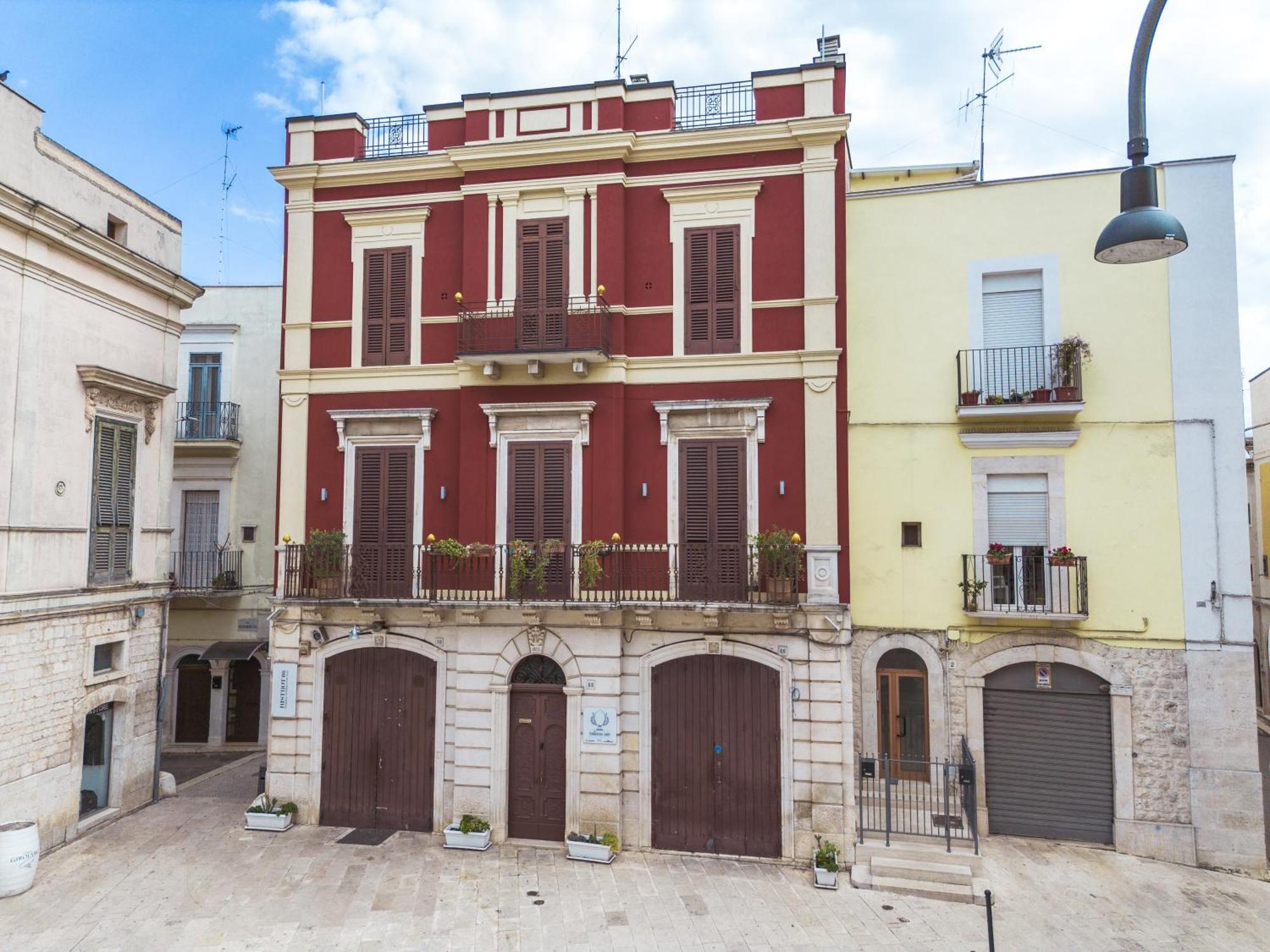 Palazzo Iato Apartment Rutigliano Exterior photo
